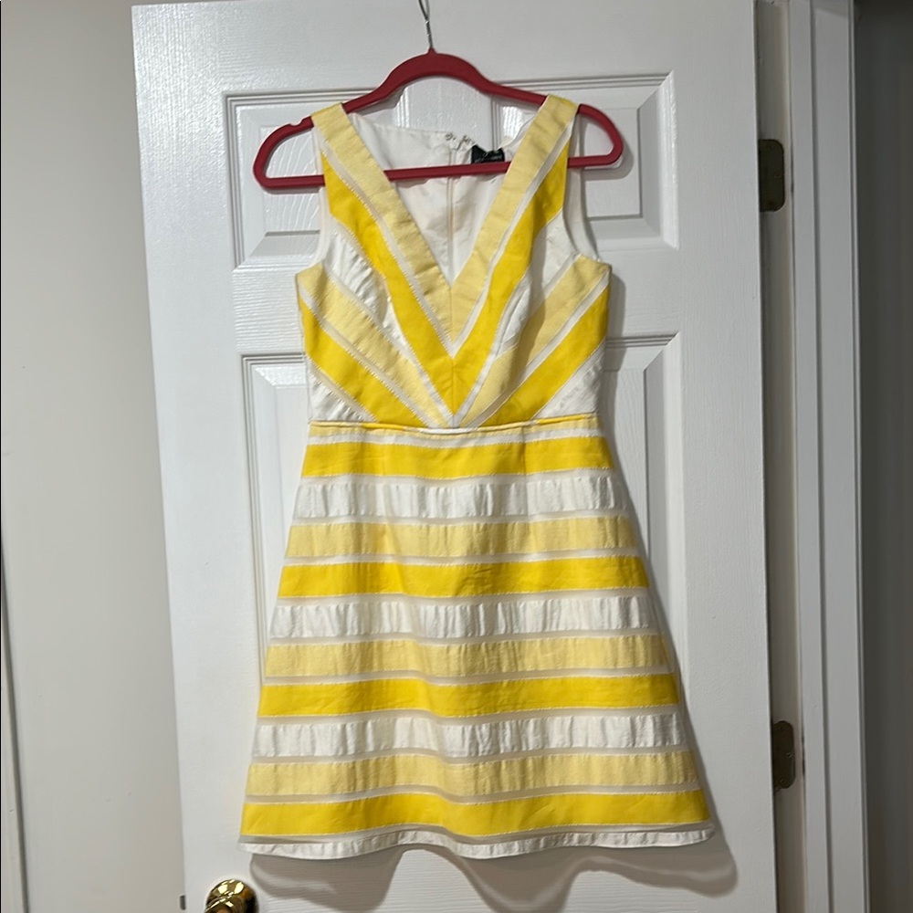 Adrianna Papell Yellow and White V-Neck A-Line Sundress